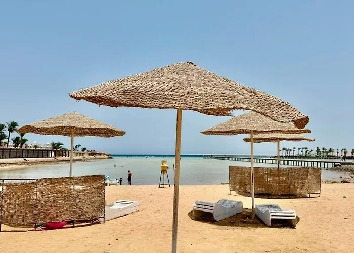 Apartment Giannis Luxury Seaside View , Direct Beachfront, Red Sea, Hurghada, 54sqm Hurghada